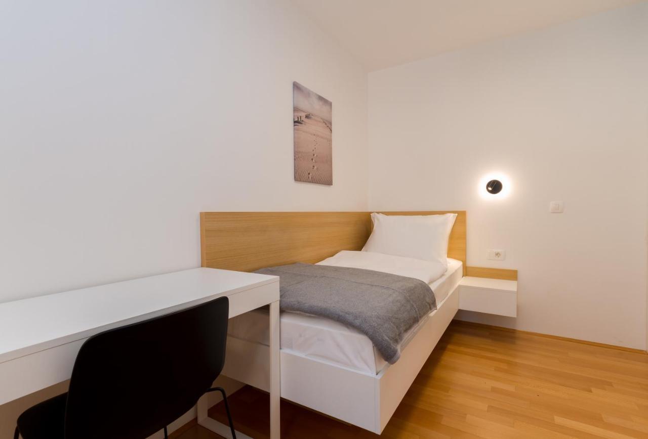 Premium Sea Side Marina Apartment By Locap Group Portorož Eksteriør bilde