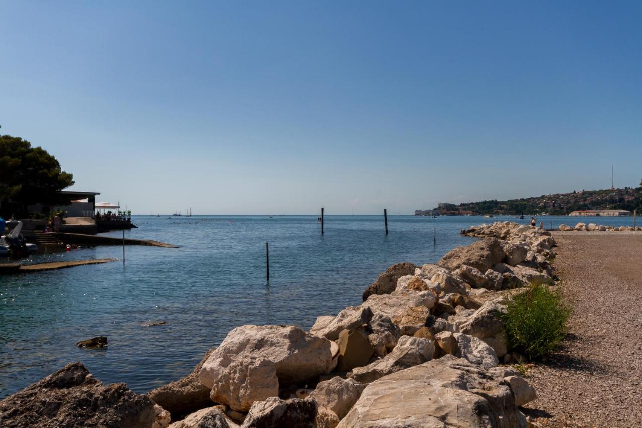 Premium Sea Side Marina Apartment By Locap Group Portorož Eksteriør bilde